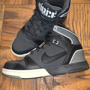 NIKE Mach Force 2012 RARE- Black/white Size 11 NEW